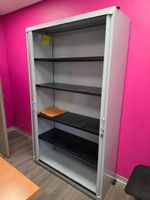T58: Mobilier de bureau comprenant : Bureau droit, Fauteuil … (photo 5)
