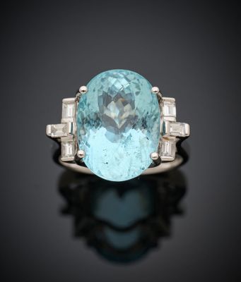 une bague aigue-marine et diamant