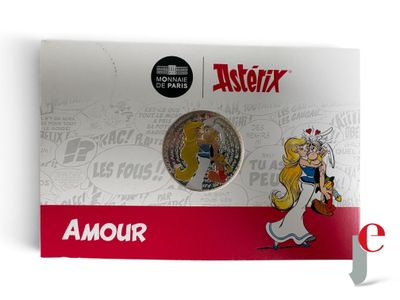 un gros plan d'une pièce de monnaie sur laquelle figure un personnage de dessin animé