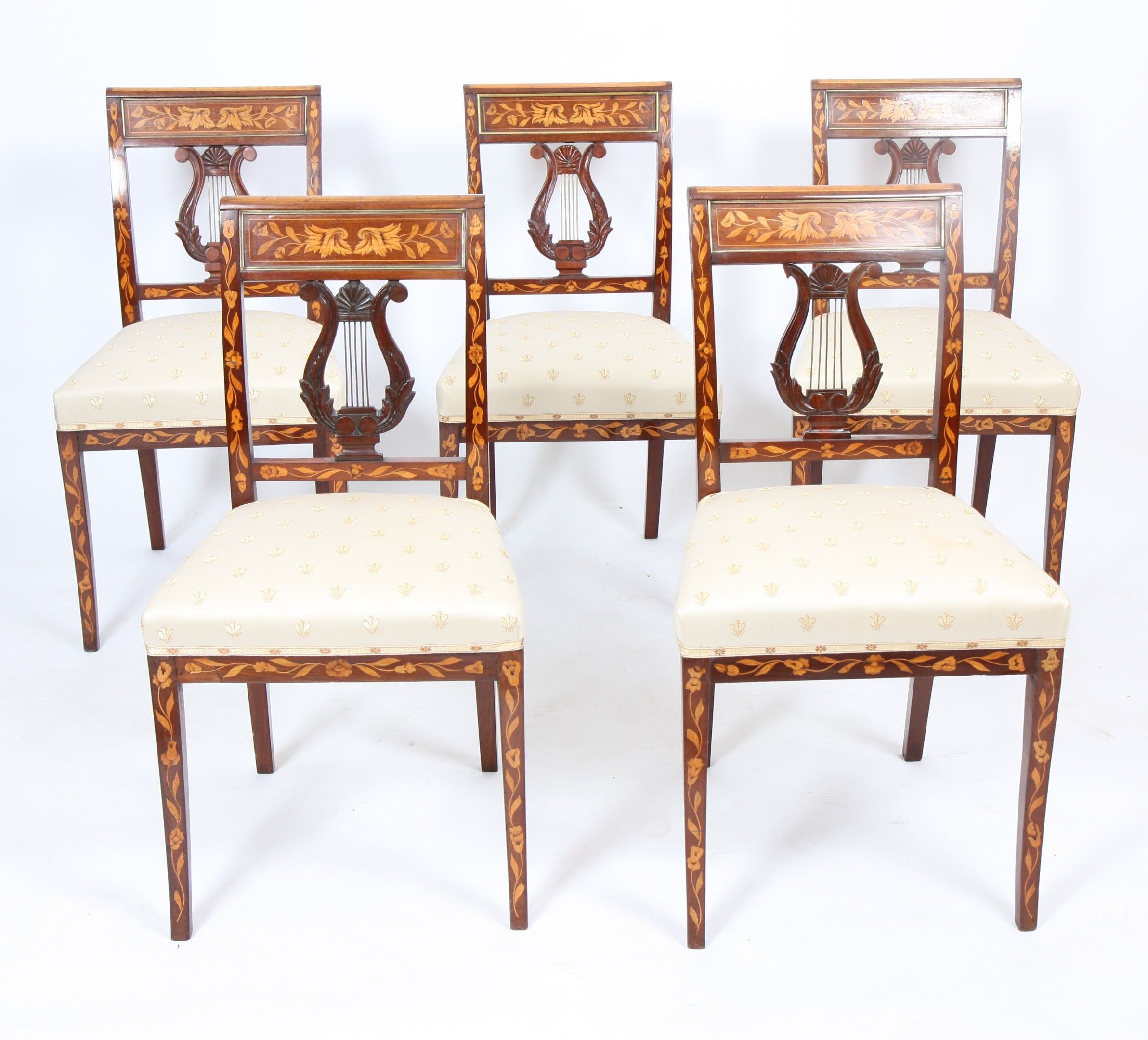 Objets d'art & Curiosités