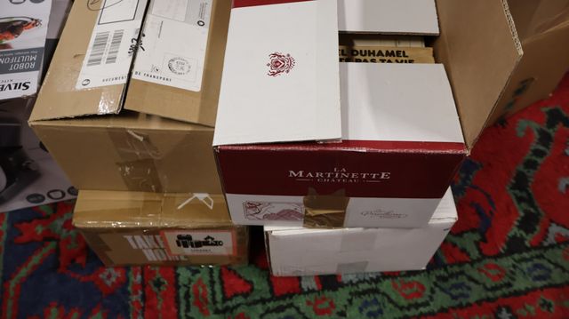 Lot de 4 cartons de littérature.