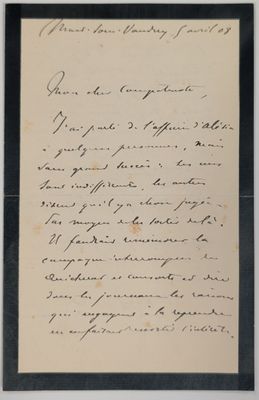 une photo en noir et blanc d'une lettre écrite à la main sur une feuille de papier