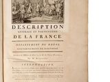 un vieux livre sur lequel figure une illustration représentant des habitants d'un village