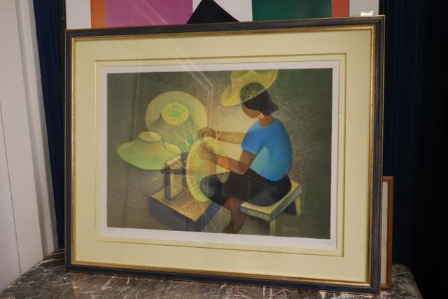 Louis TOFFOLI (1907-1999). « La chapelière » Lithographie justifi...