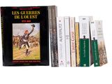 beaucoup de livres sur une étagère