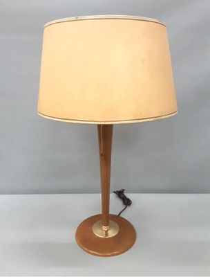 MAZDA : lampe en bois et opaline.