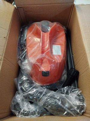 une boîte contenant un casque