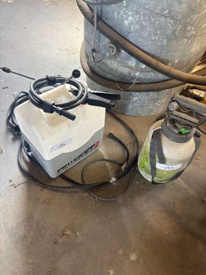 an image of a machine that is sitting on the floor