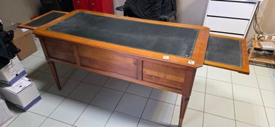 1 Ensemble DE Mobilier Ancien, Comprenant : - 1 Bureau Bois …