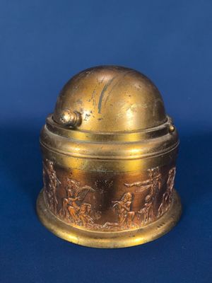 Sucrier en bronze et cuivre patiné figurant des scènes Égypt…
