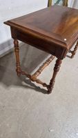Bureau plat en noyer fin XIXème de style Louis XIII ouvrant … (photo 4)