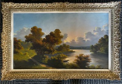 une peinture à l'huile représentant une scène fluviale avec des arbres et des nuages