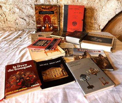 Volume l’Estampe +1 volume les étriers français + 1 volume… - Photo 1