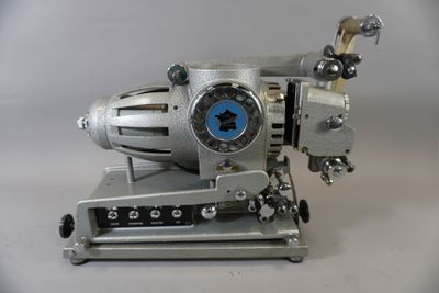 Projecteur heurtier Super H.S.M 16mm (110-220) avec objectif…