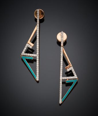 une paire de boucles d'oreilles en turquoise et or, serties de diamants