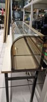 Vitrine de magasin en verre et plexy. (photo 2)