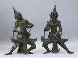 paire de figurines thaïlandaises en bronze représentant un homme et une femme