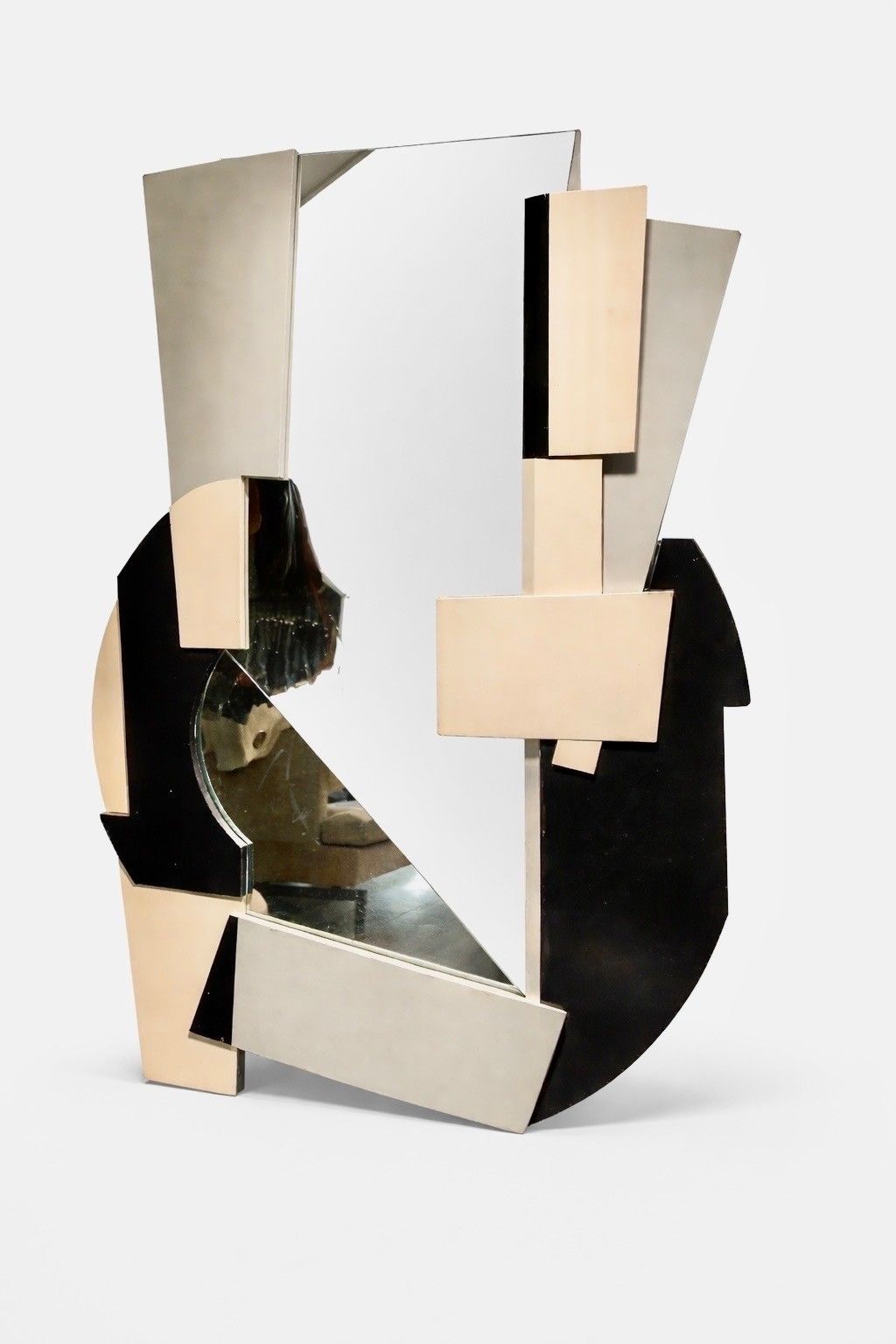 Objets d'art & Curiosités