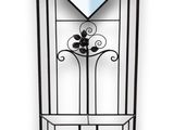 une étagère en métal noir surmontée d'un miroir
