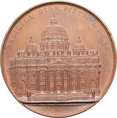 une image montrant un gros plan d'une pièce de monnaie avec un bâtiment en arrière-plan