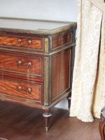 COMMODE droite en acajou et placage d'acajou ouvrant en faça… (photo 3)
