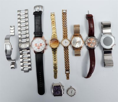 Collection de bijoux et de montres "Bijou". - Photo 1