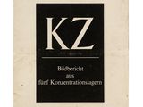 un livre en noir et blanc sur lequel figurent les lettres « kz »