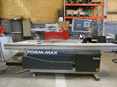 a large machine that is sitting in a room