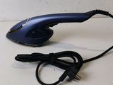 a blue cord that is connected to a black cord
