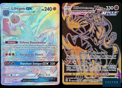 deux cartes Pokémon posées côte à côte sur une table