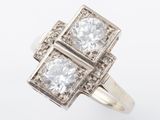 une bague en or blanc et diamants