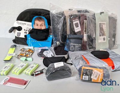 Lot de saccoches pour vélos, vestes et accessoires - OVERADE…