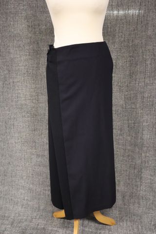 YOHJI YAMAMOTO n°FV-S21-107. Jupe longue en gabardine de laine no...