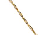un bracelet en or avec des pierres multicolores sur fond blanc