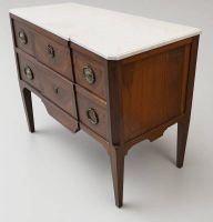 Commode à ressaut central en bois de placage (photo 4)