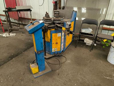 -1 cintreuse horizontale PROMAC CE40MR3-P à bâti-châssis ble…
