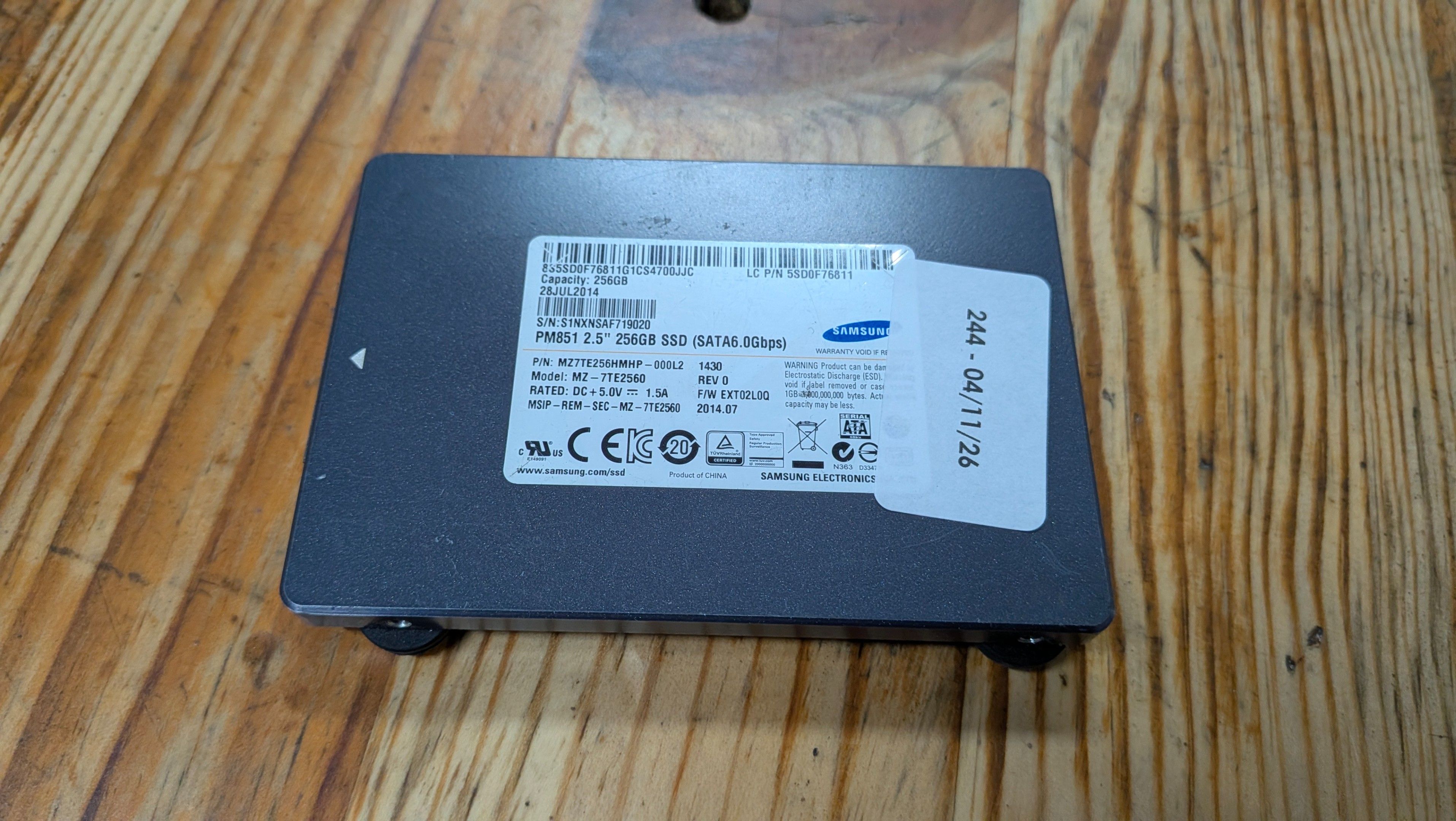 DISQUE DUR SSD SAMSUNG 256GB - TVA RECUPERABLE