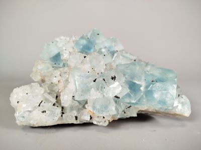 some kind of rock that is sitting on a table