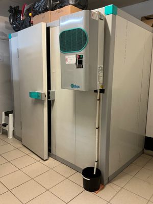 a picture of a commercial refrigerator in a commercial kitchen