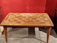 Table à allonges à dessus parqueté en chêne. (photo 3)