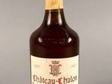une vieille bouteille de vin fermée par un bouchon en liège