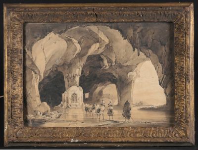une vieille photo représentant un tableau d'une grotte avec des personnes à l'intérieur