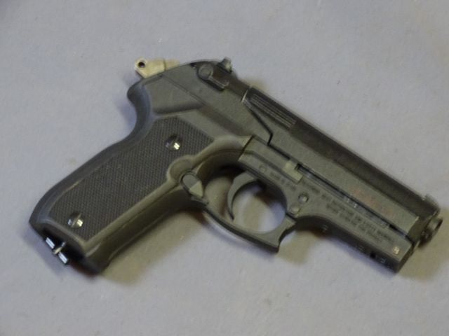 Cat D : Pistolet à GAZ Cal 4.5 - Marque DAGO - Modèle PT 80 - Non...