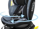 a close up of a child ' s car seat with arrows pointing to the side