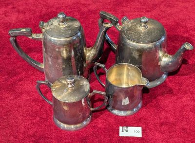 Service à thé/café en métal argenté comprenant une théière, …