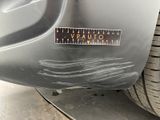 a sticker on the bumper of a car that says vauto