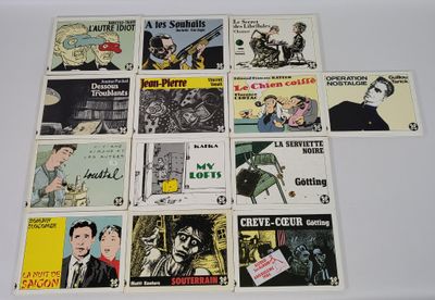 de nombreux types d'affiches différents posés sur la table