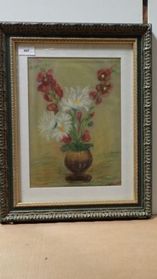 une peinture de fleurs dans un vase sur une table