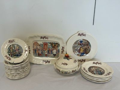 plusieurs assiettes et bols posés sur une table