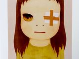 un tableau représentant une petite fille avec une croix sur le visage